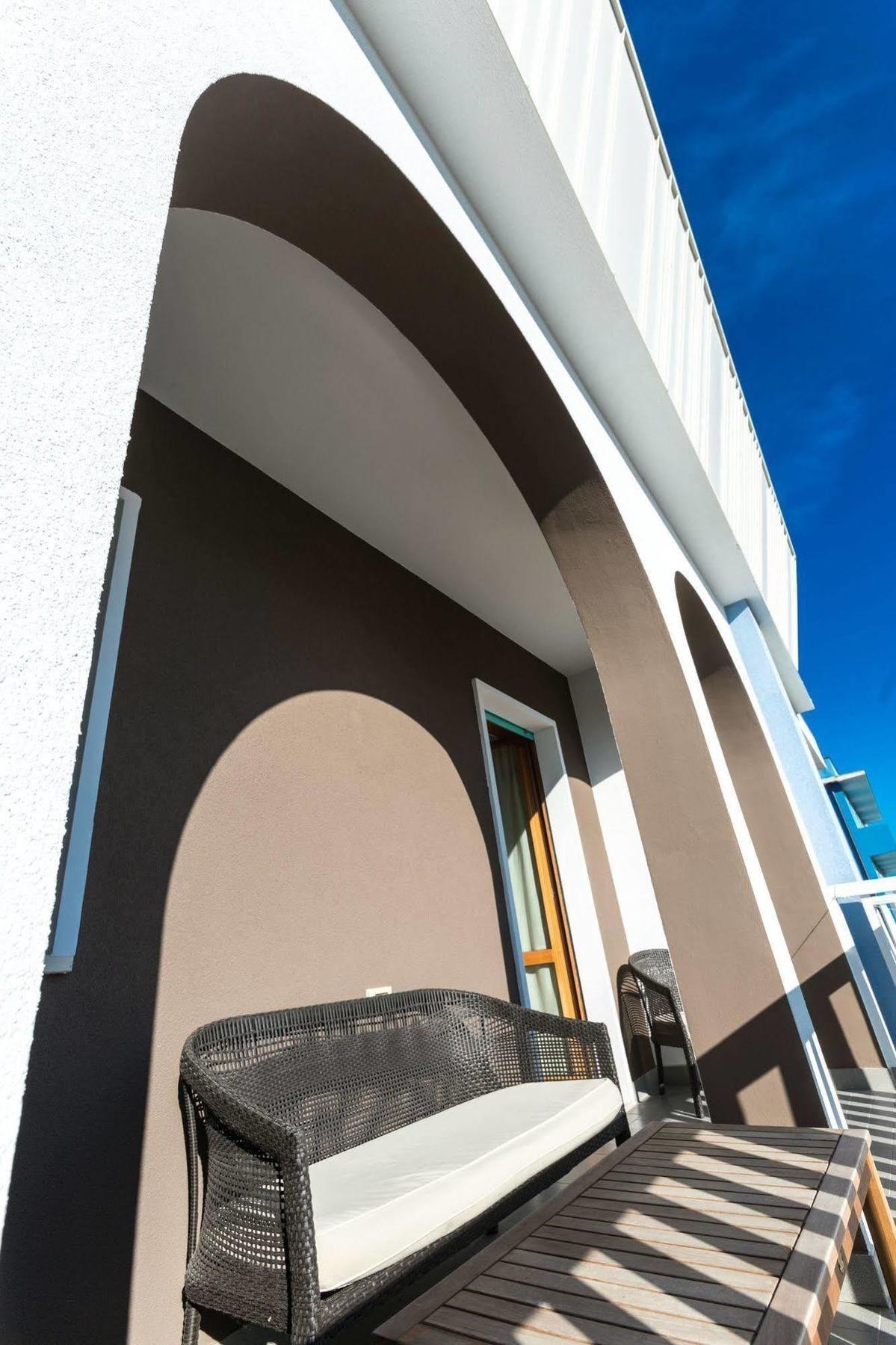 Hotel Biancaneve Wellness Marotta Exterior foto